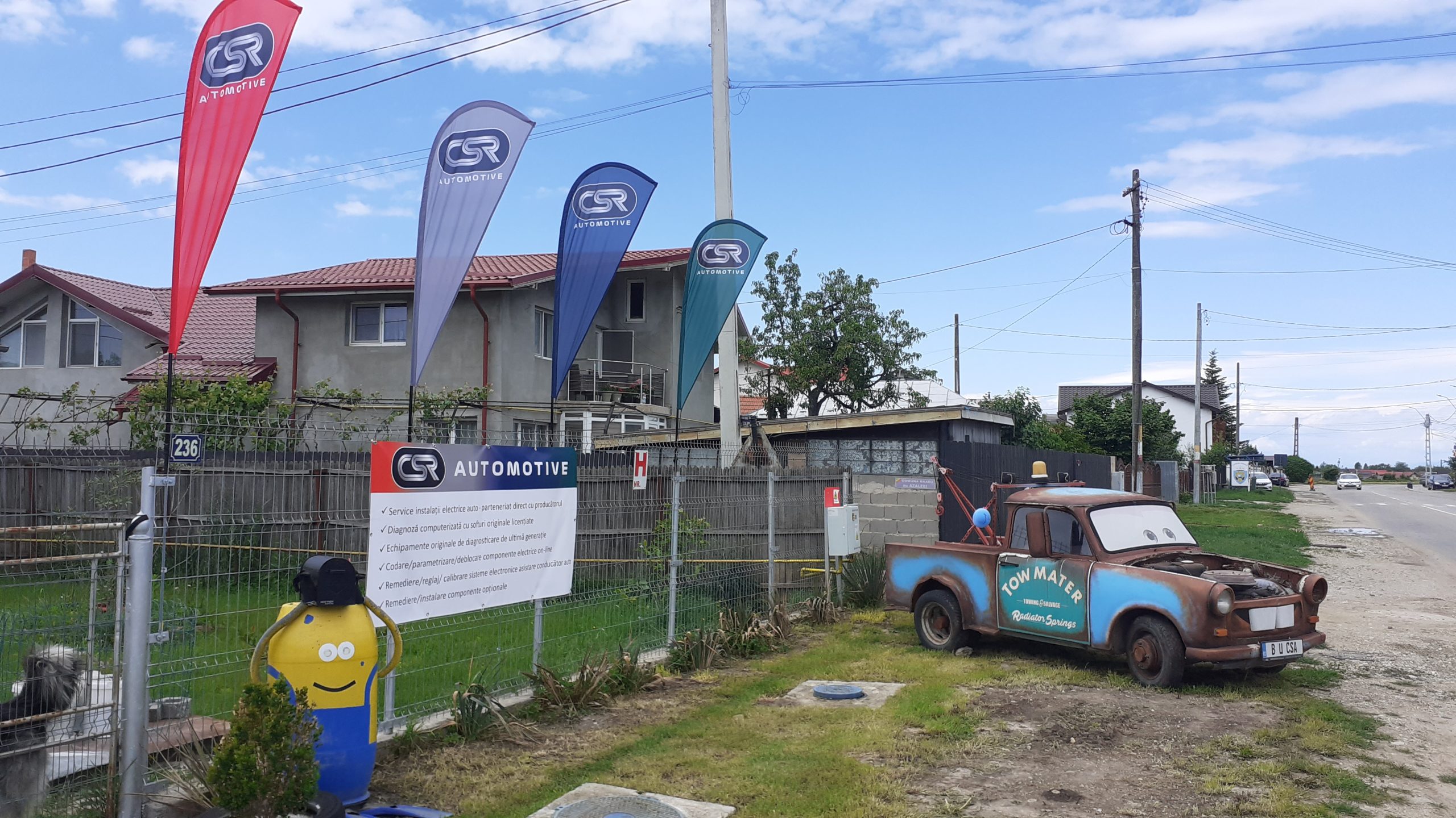 Mașină în lucru la service auto Pitești, CSR Automotive Bradu